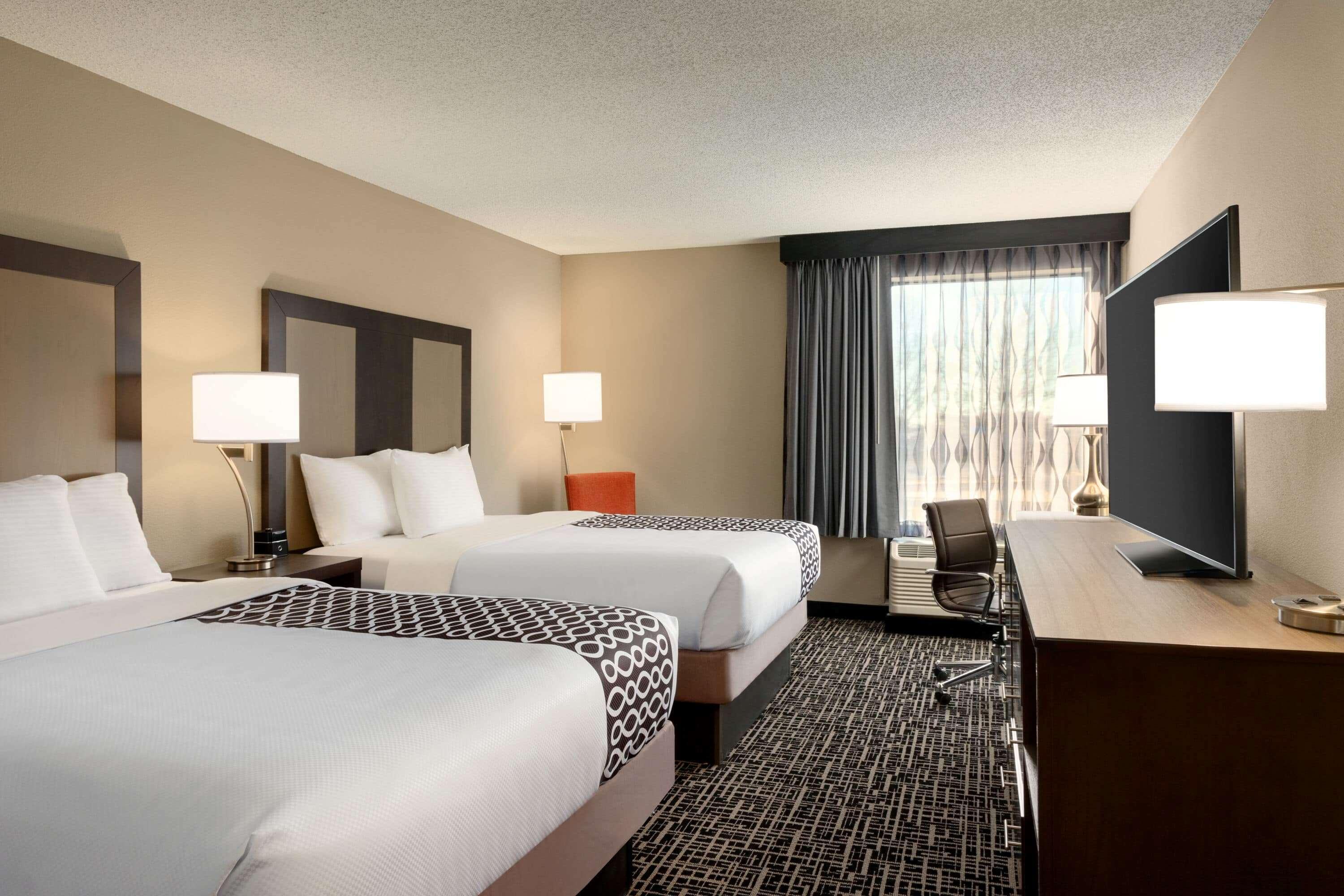 La Quinta Inn & Suites By Wyndham St Louis Route 66 Windsor Springs エクステリア 写真