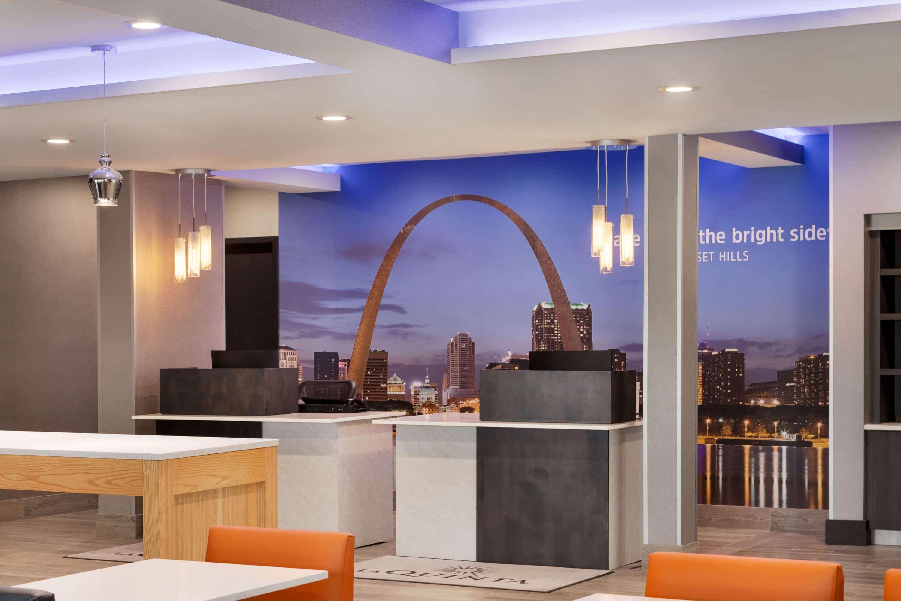 La Quinta Inn & Suites By Wyndham St Louis Route 66 Windsor Springs エクステリア 写真