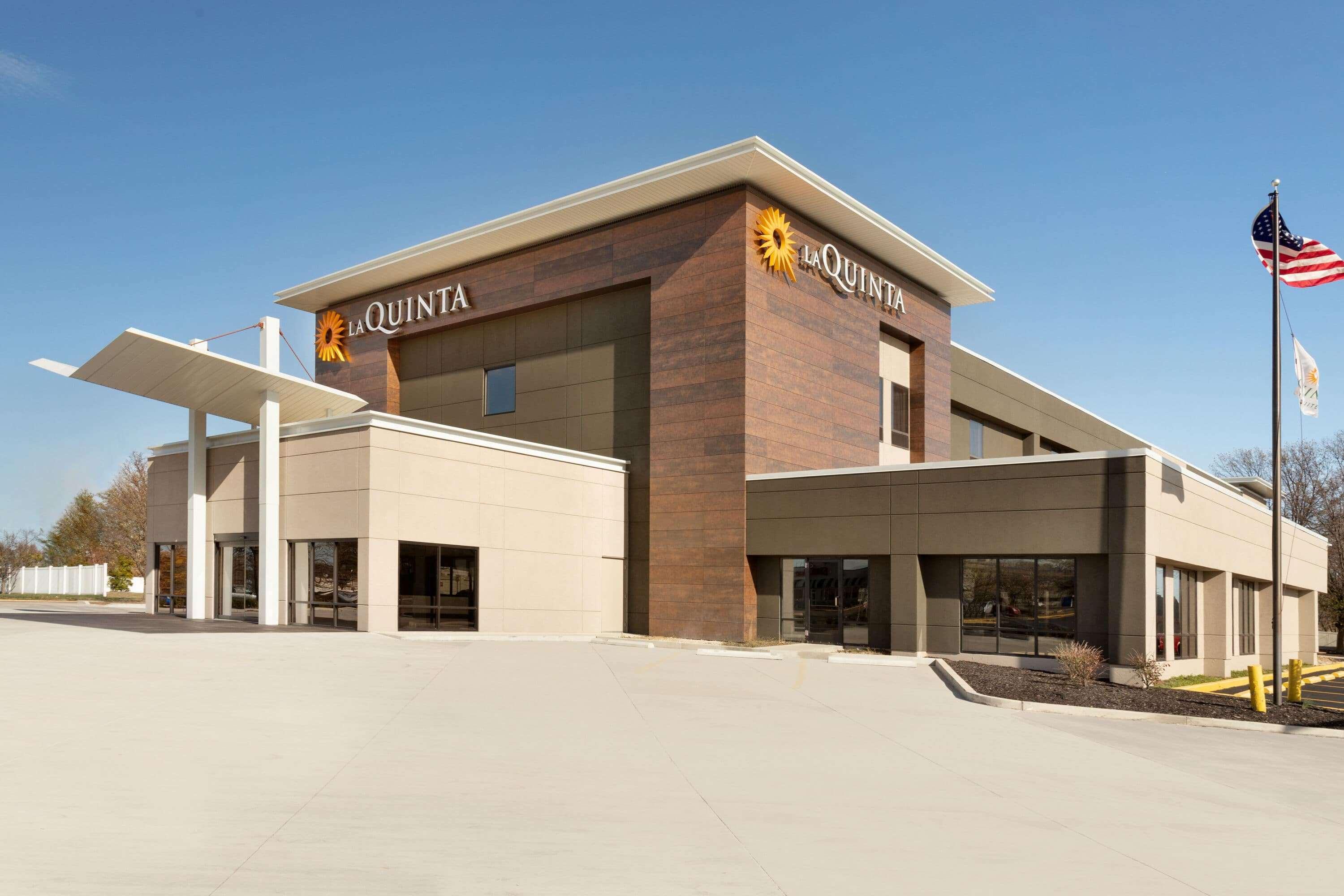 La Quinta Inn & Suites By Wyndham St Louis Route 66 Windsor Springs エクステリア 写真