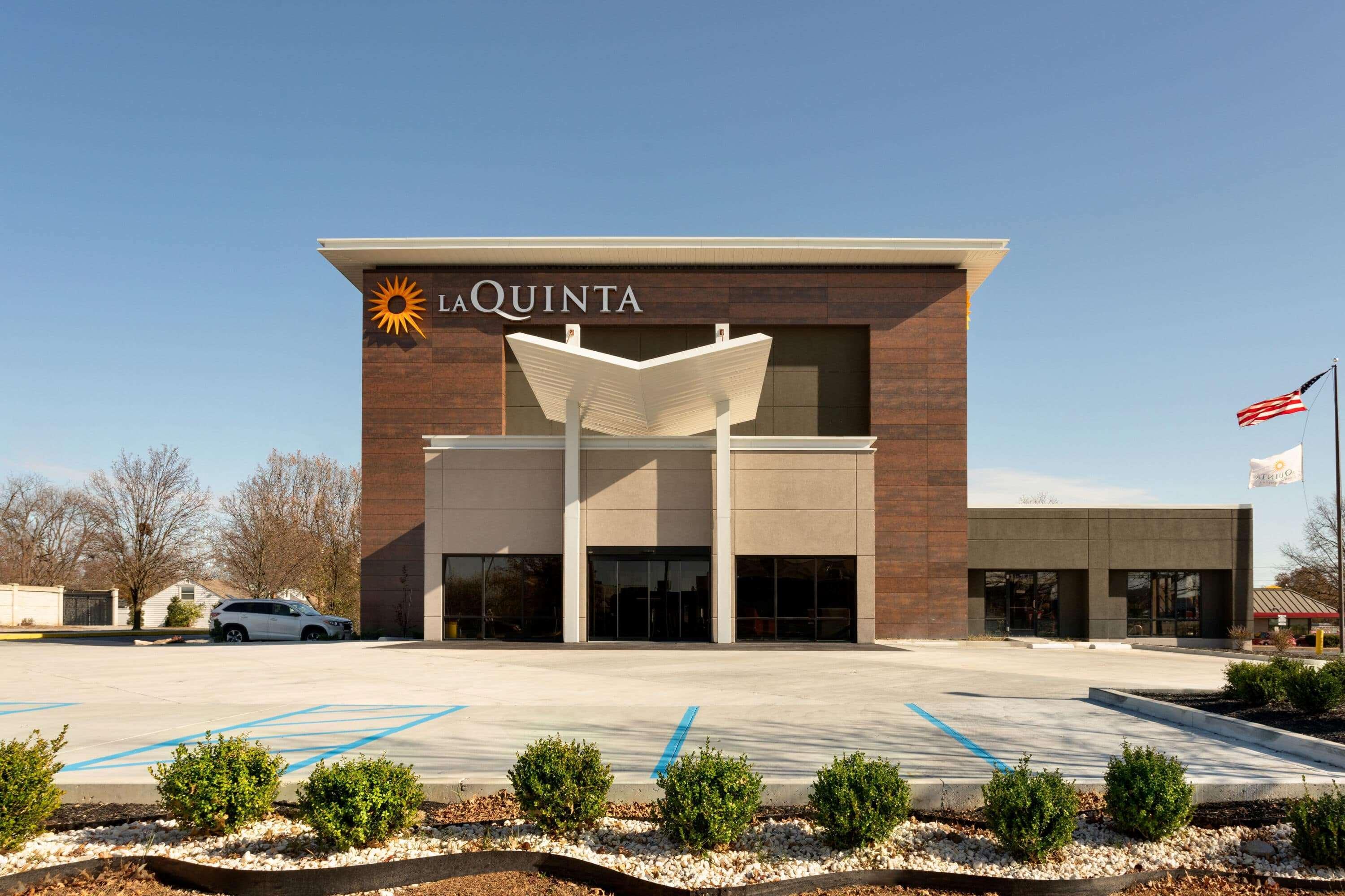 La Quinta Inn & Suites By Wyndham St Louis Route 66 Windsor Springs エクステリア 写真