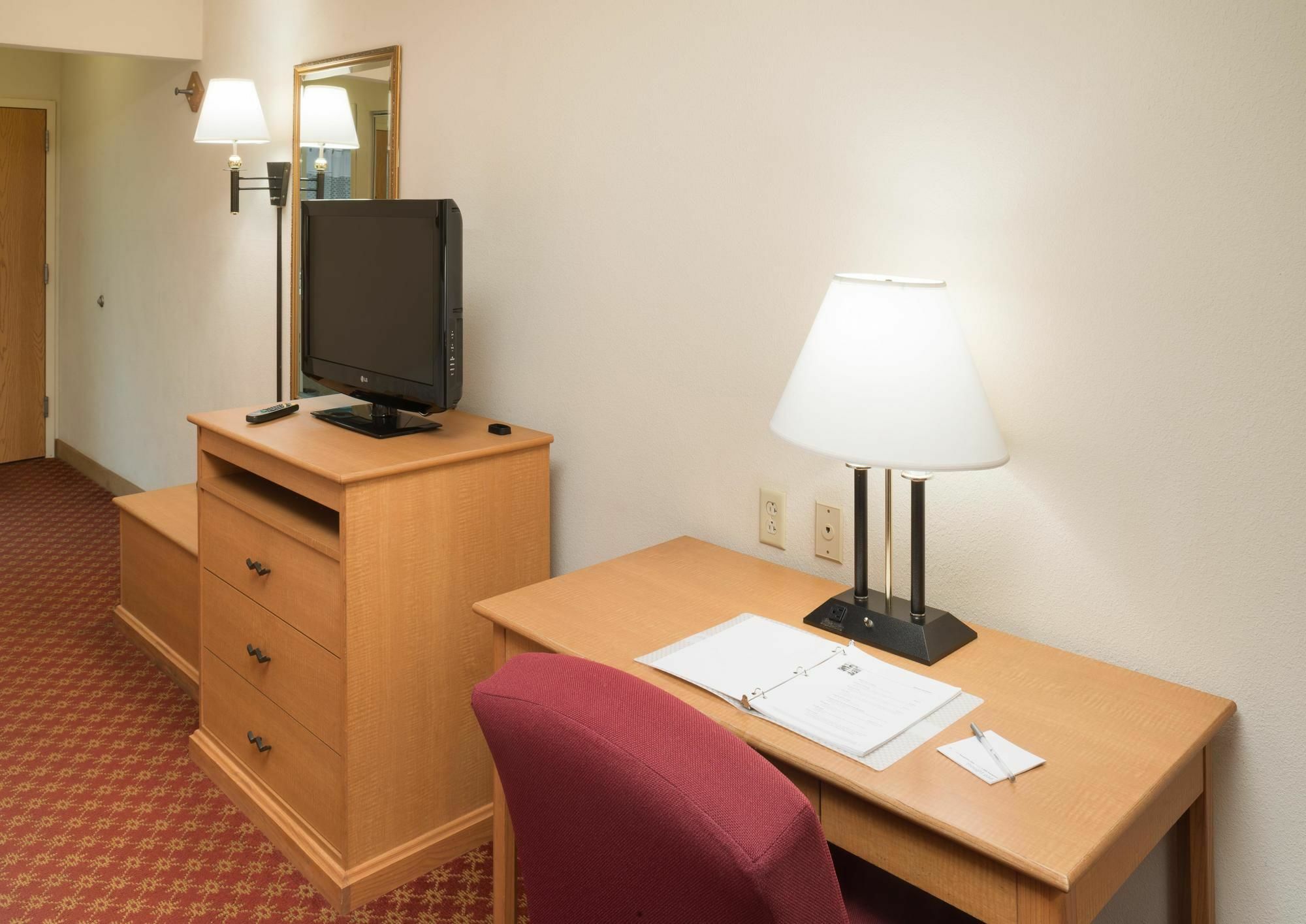 La Quinta Inn & Suites By Wyndham St Louis Route 66 Windsor Springs エクステリア 写真